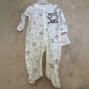NWT Little & Loved Footed Pajamas